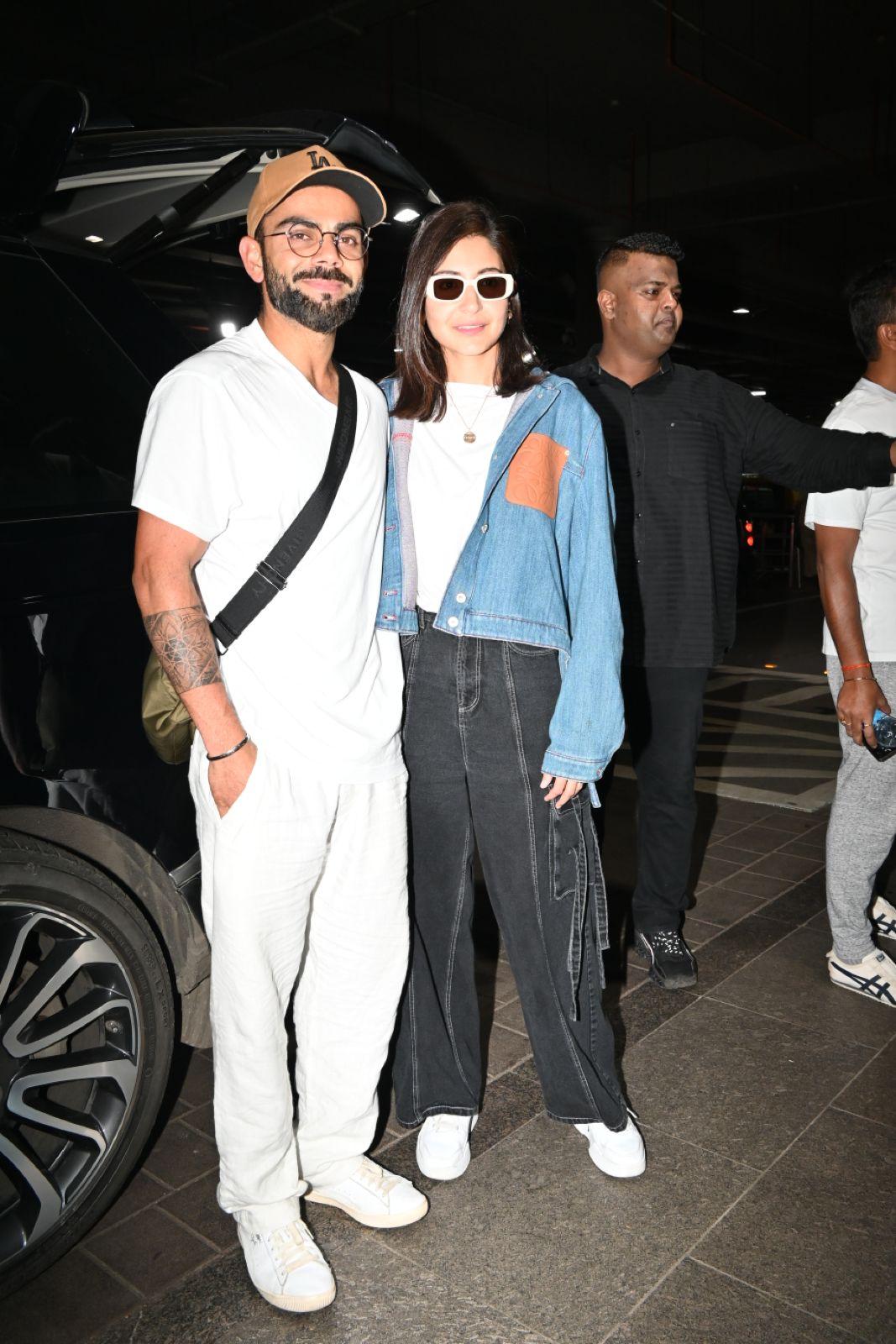Anushka and Virat Kohli were clicked at the Airport